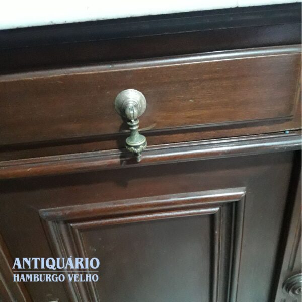 Criado-mudo, antigo, em cedro - Imagem 4