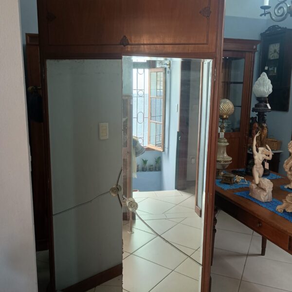 Cristaleira de dupla face - Imagem 4