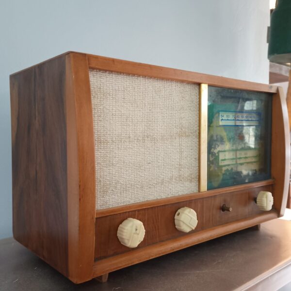 Rádio Trans Economic transistorizado - Imagem 3