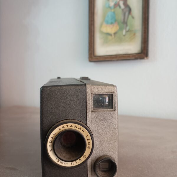 Filmadora Kodak M4 Instamatic - Imagem 7